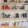 Skandinavische Bücherregale: Hygge für dein Zuhause