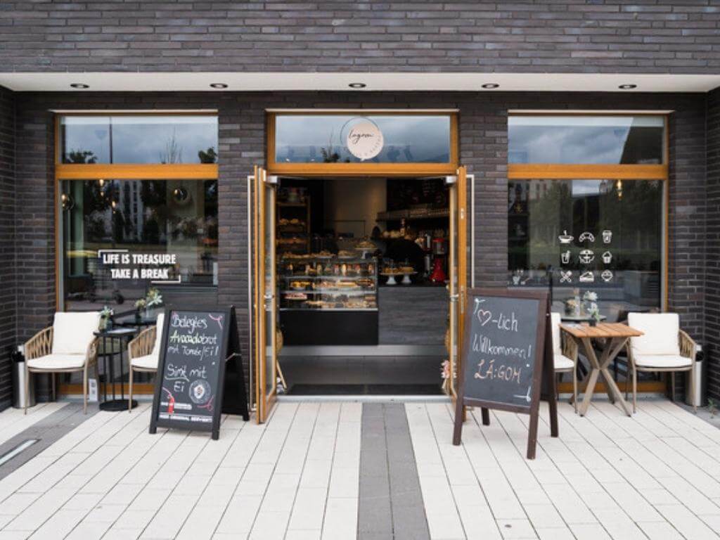 Skandinavische Cafés: Café Lagom Frankfurt Eingang