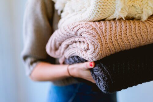 Skandinavische Wolldecken: Für kuschelige Abende auf dem Sofa